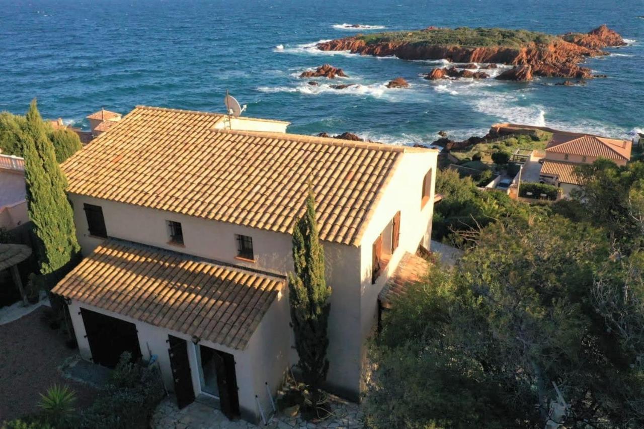 Waterfront House With Sea View Villa Saint-Raphaël Exteriör bild